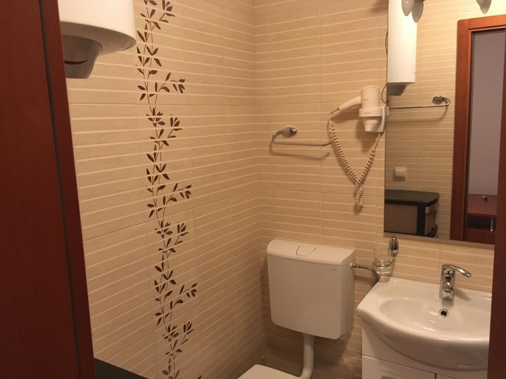 Apartments Zvicer - Milica บุดวา ภายนอก รูปภาพ