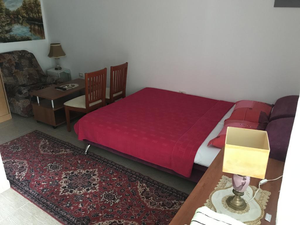 Apartments Zvicer - Milica บุดวา ภายนอก รูปภาพ