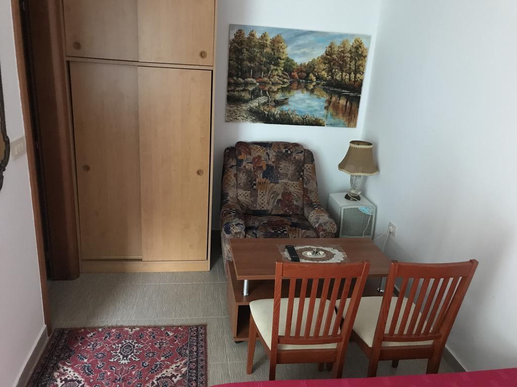 Apartments Zvicer - Milica บุดวา ภายนอก รูปภาพ