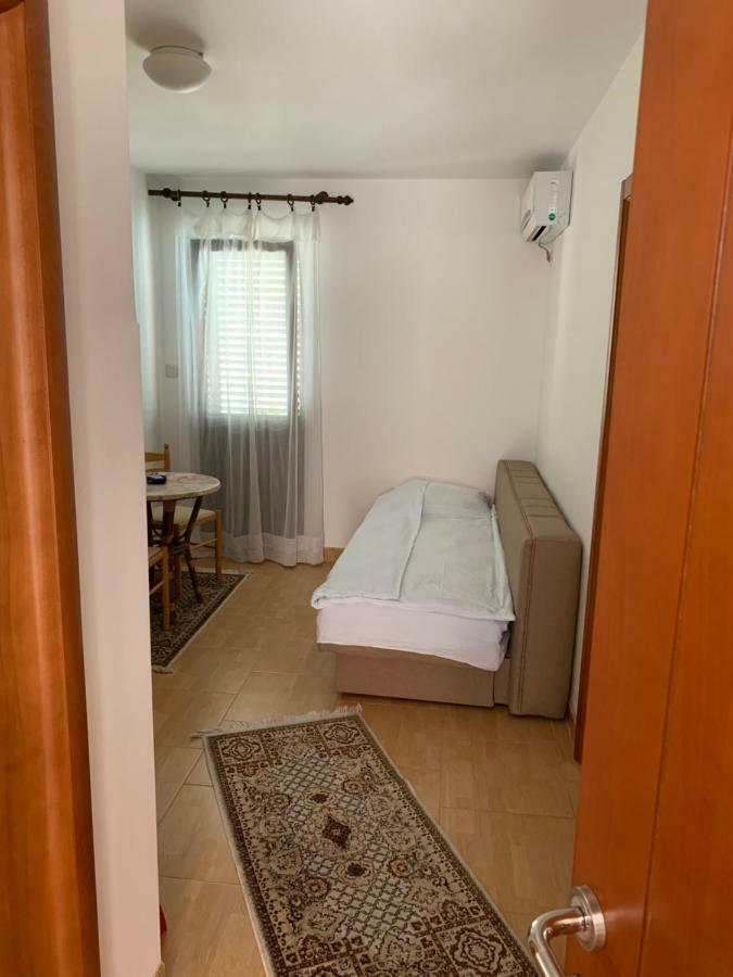 Apartments Zvicer - Milica บุดวา ภายนอก รูปภาพ