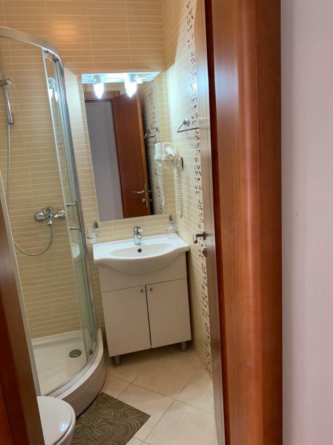 Apartments Zvicer - Milica บุดวา ภายนอก รูปภาพ
